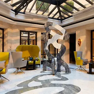 Otel Le Burgundy Paris
