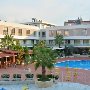 Resort Te Stela & Yrsheku